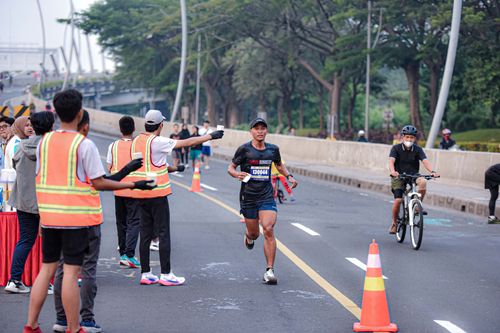 Race photo from NOTARACE 2025