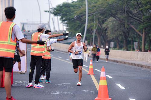 Race photo from NOTARACE 2025