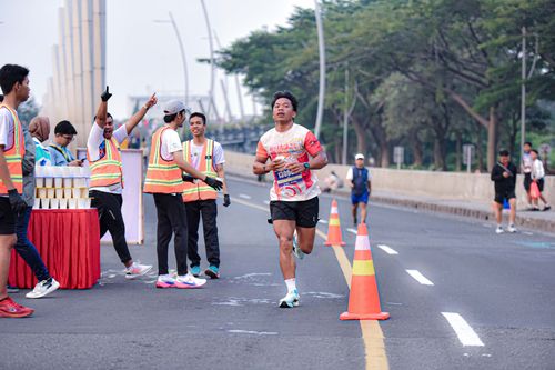 Race photo from NOTARACE 2025