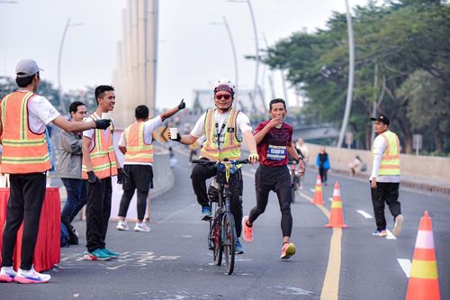 Race photo from NOTARACE 2025