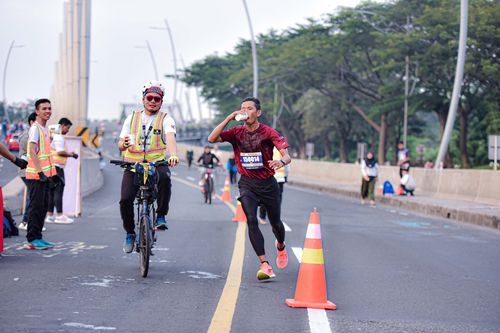 Race photo from NOTARACE 2025