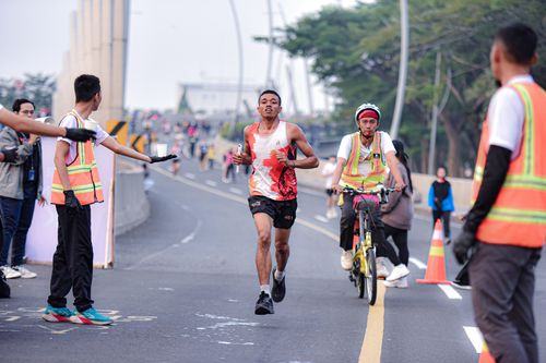 Race photo from NOTARACE 2025