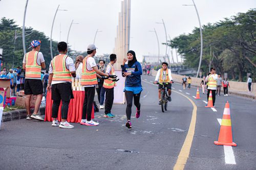 Race photo from NOTARACE 2025