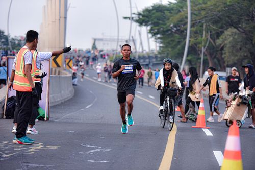 Race photo from NOTARACE 2025
