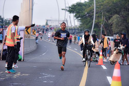 Race photo from NOTARACE 2025