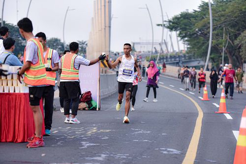 Race photo from NOTARACE 2025