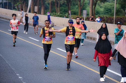 Race photo from NOTARACE 2025