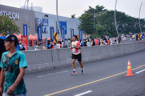 Race photo from NOTARACE 2025