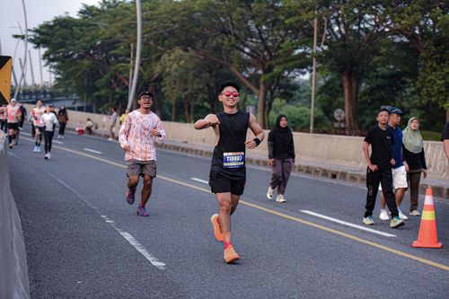 Race photo from NOTARACE 2025