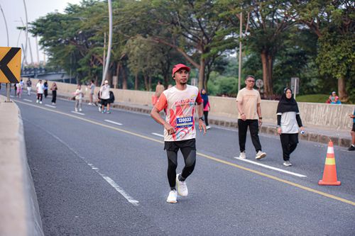 Race photo from NOTARACE 2025