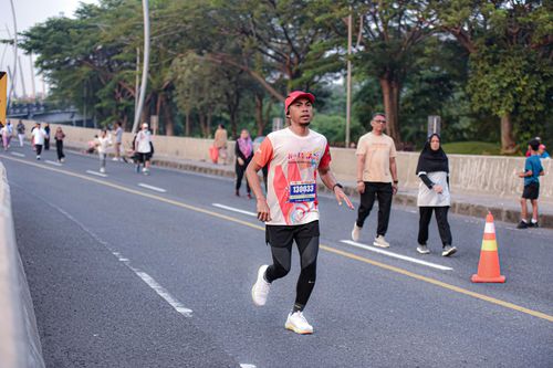 Race photo from NOTARACE 2025