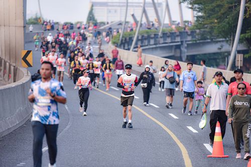 Race photo from NOTARACE 2025