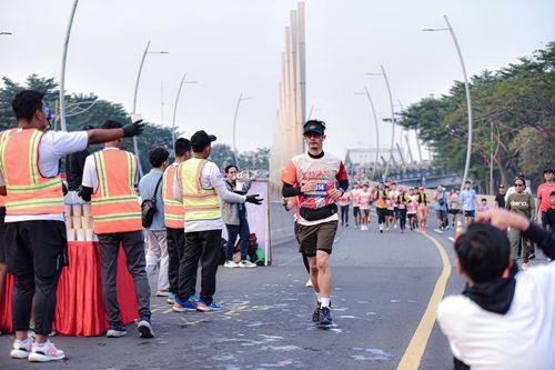 Race photo from NOTARACE 2025