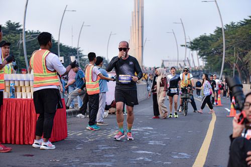 Race photo from NOTARACE 2025