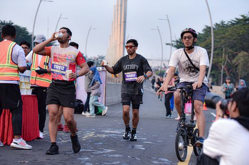 Race photo from NOTARACE 2025