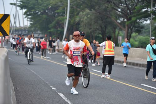 Race photo from NOTARACE 2025