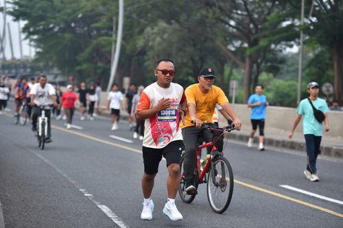 Race photo from NOTARACE 2025