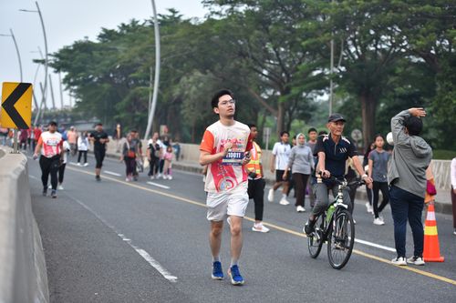 Race photo from NOTARACE 2025