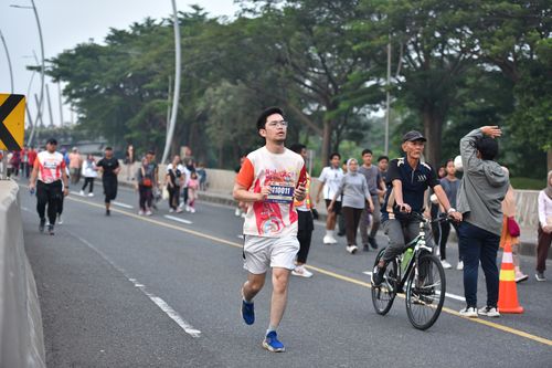 Race photo from NOTARACE 2025