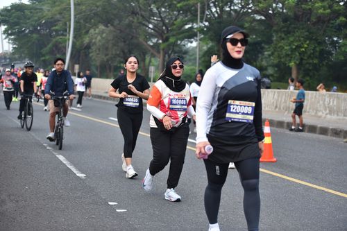 Race photo from NOTARACE 2025