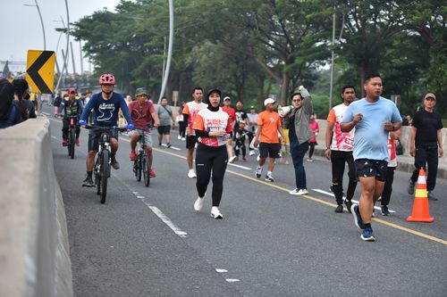 Race photo from NOTARACE 2025