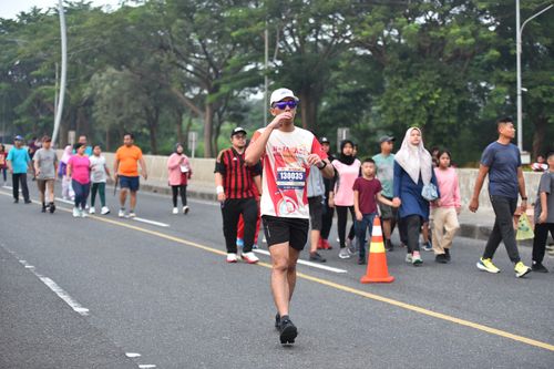 Race photo from NOTARACE 2025