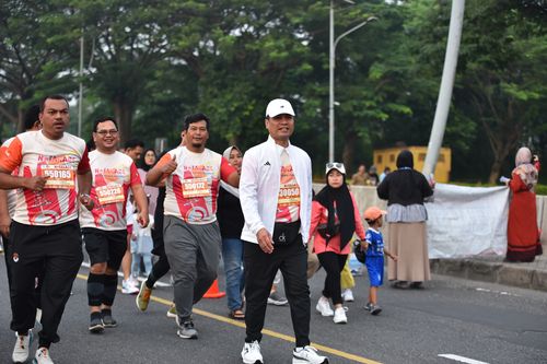 Race photo from NOTARACE 2025