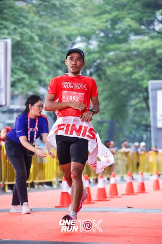 Race photo from ONE RUN 10K 2025