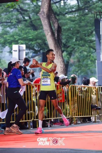 Race photo from ONE RUN 10K 2025
