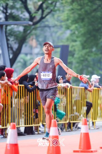 Race photo from ONE RUN 10K 2025