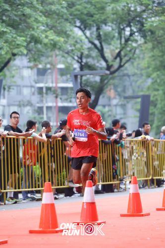 Race photo from ONE RUN 10K 2025