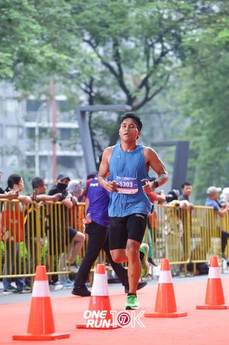 Race photo from ONE RUN 10K 2025