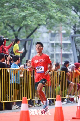 Race photo from ONE RUN 10K 2025