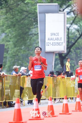 Race photo from ONE RUN 10K 2025