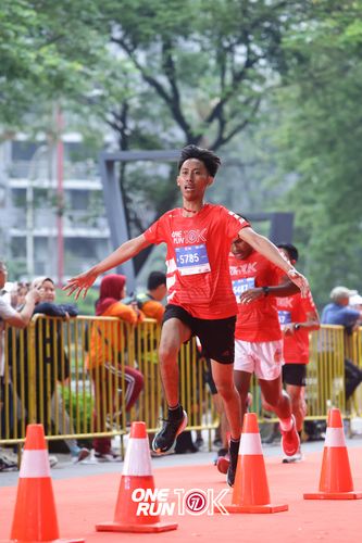 Race photo from ONE RUN 10K 2025