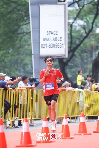 Race photo from ONE RUN 10K 2025