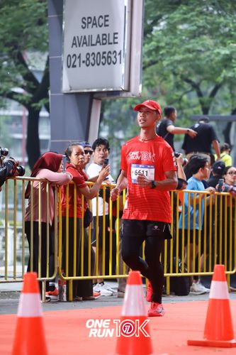 Race photo from ONE RUN 10K 2025
