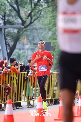 Race photo from ONE RUN 10K 2025