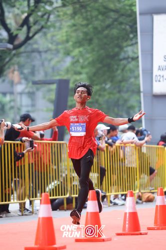 Race photo from ONE RUN 10K 2025