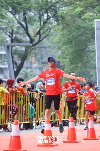 Race photo from ONE RUN 10K 2025