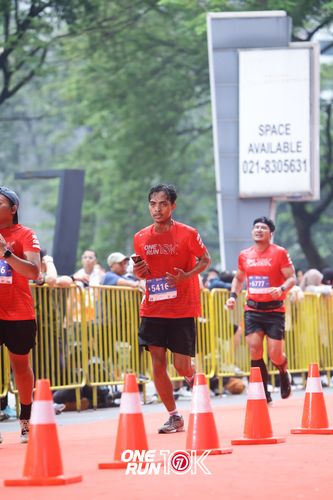 Race photo from ONE RUN 10K 2025