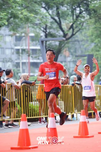 Race photo from ONE RUN 10K 2025
