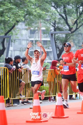 Race photo from ONE RUN 10K 2025