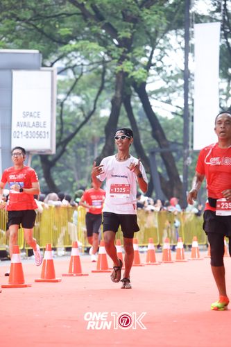Race photo from ONE RUN 10K 2025
