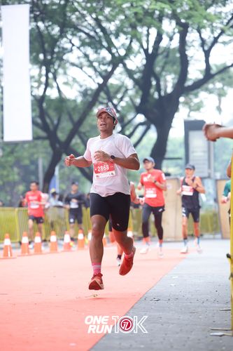 Race photo from ONE RUN 10K 2025