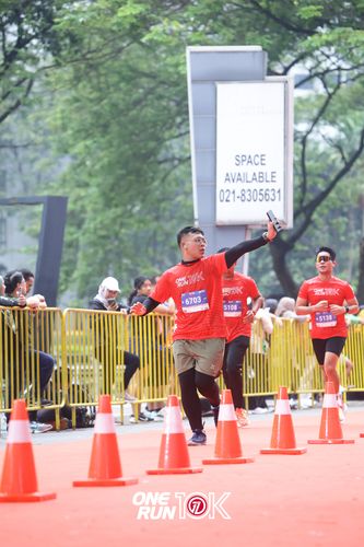 Race photo from ONE RUN 10K 2025