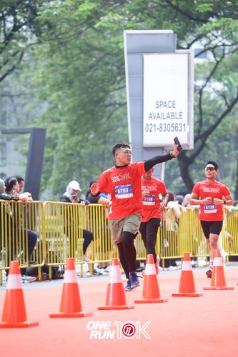 Race photo from ONE RUN 10K 2025