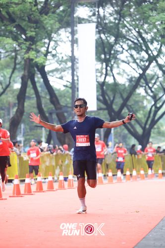 Race photo from ONE RUN 10K 2025