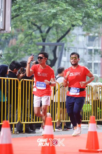 Race photo from ONE RUN 10K 2025