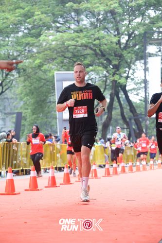 Race photo from ONE RUN 10K 2025